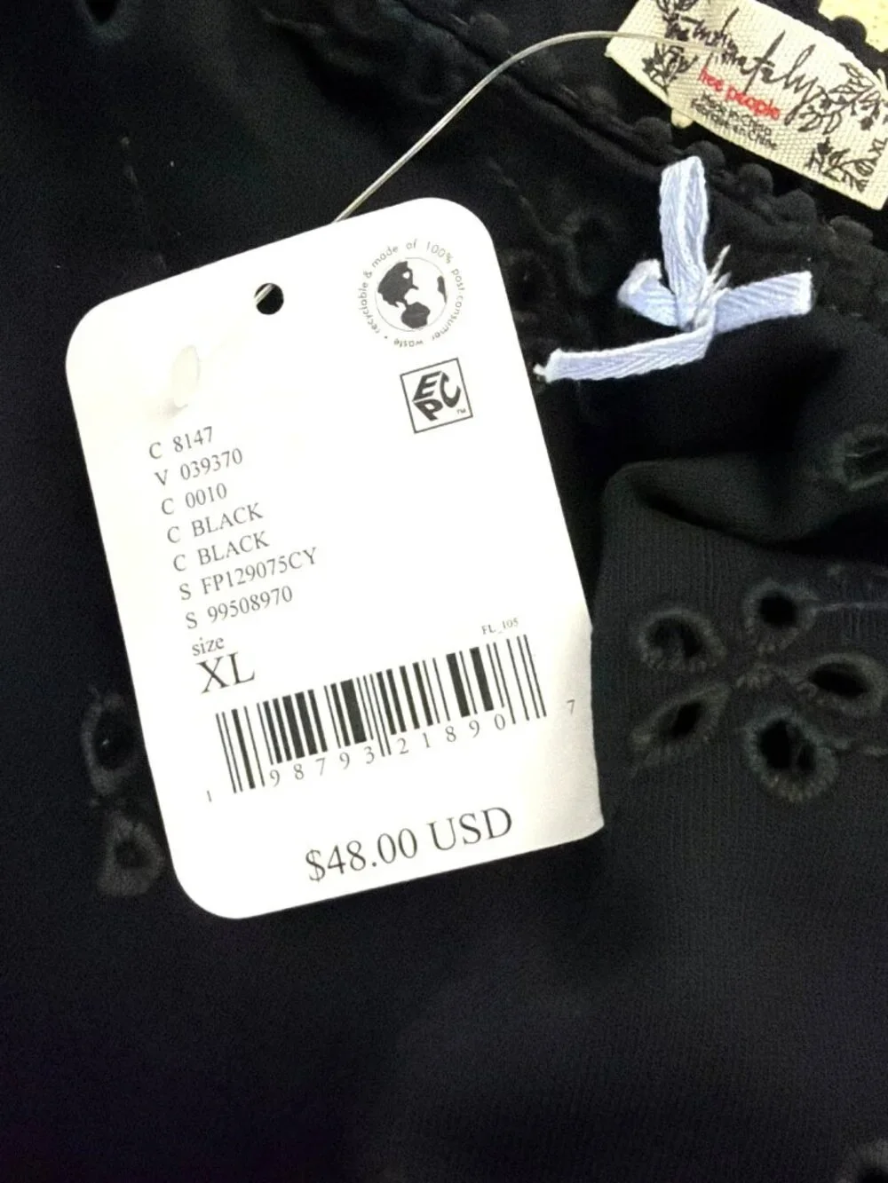 Free People Black Eyelet Bloom Capri Pants Pull On New - Picture 10 of 10